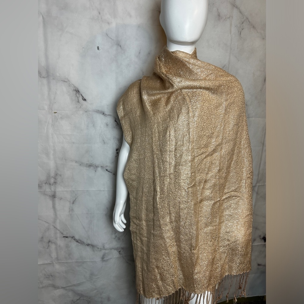 NWT Sears Metallic Patterned Champagne Fringes Scarf